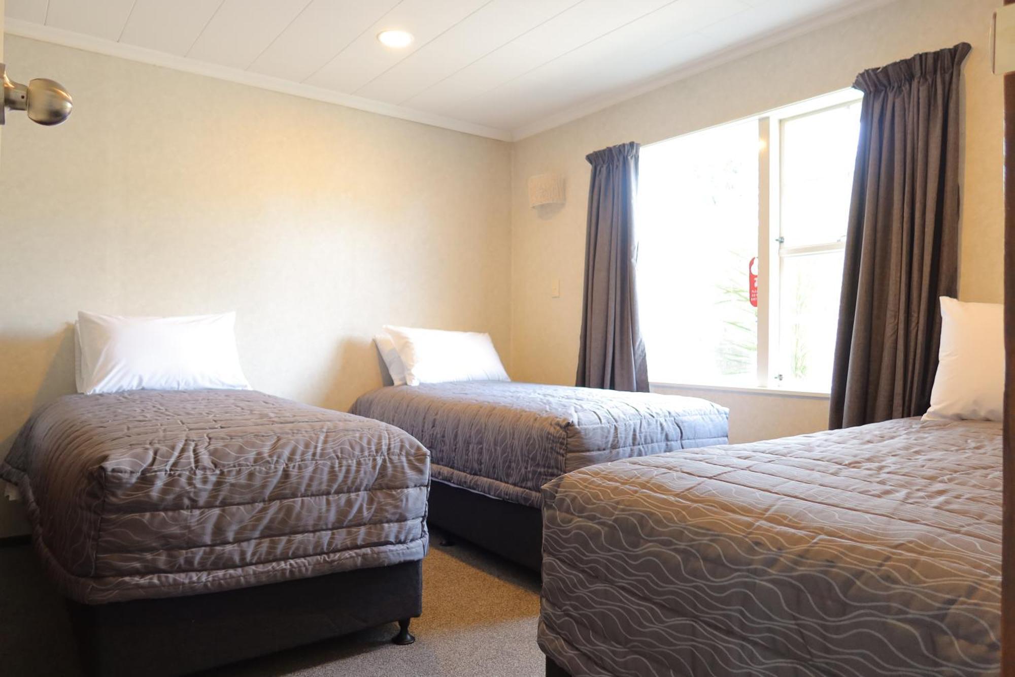 Colonial Motel Инверкаргилл Экстерьер фото