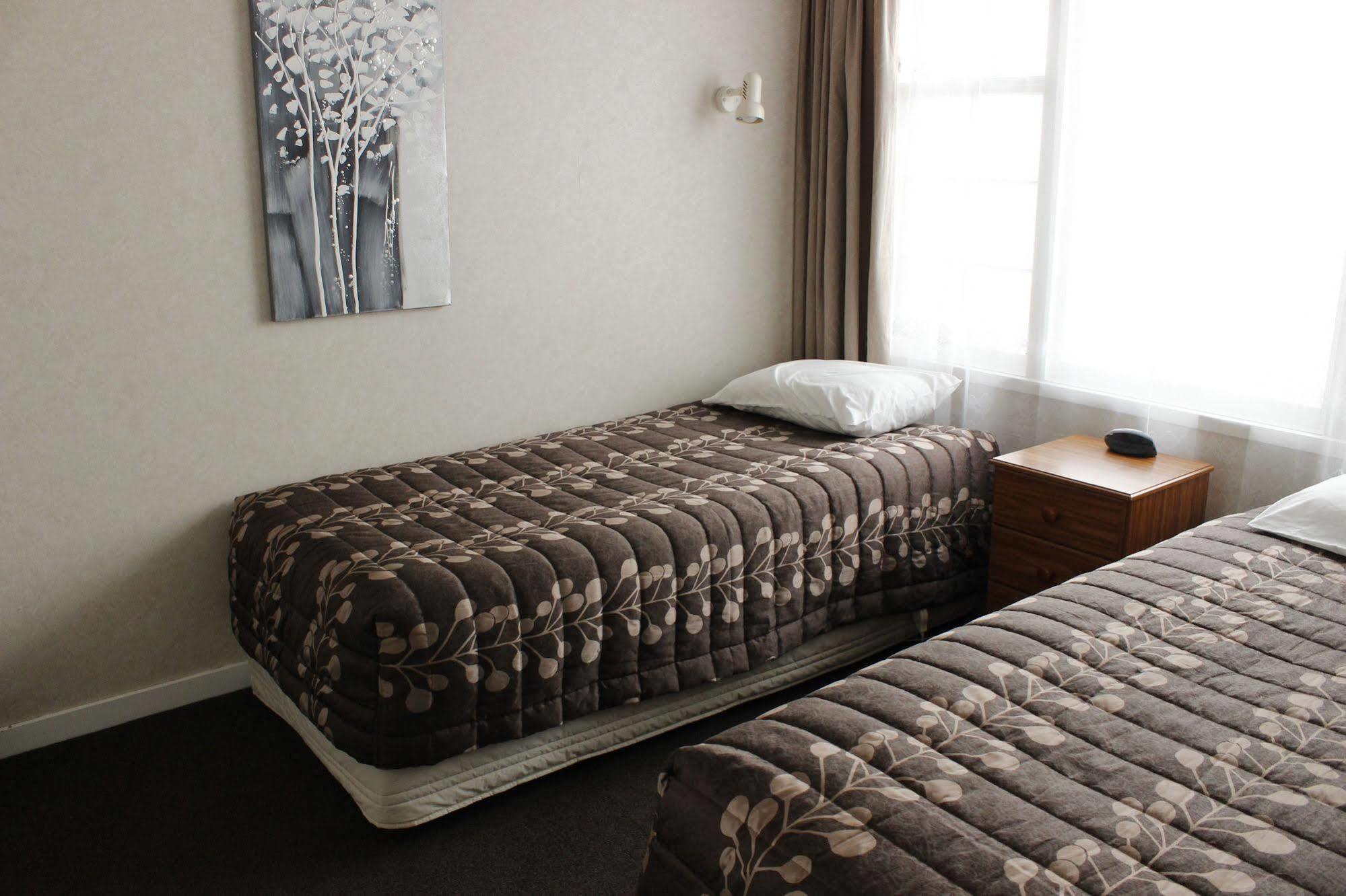 Colonial Motel Инверкаргилл Экстерьер фото